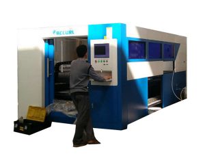 Metal boru üçün 2kw fiber optik lazer kəsmə maşını tənzimlənən sürət